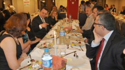 IŞIKLAR HEKİMLERLE BİRARAYA GELDİ