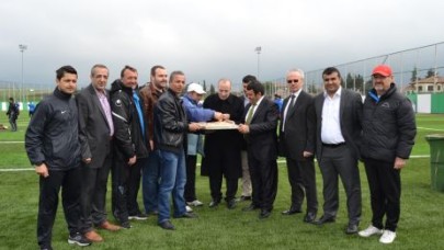 TEPECİKSPOR’A TATLI JESTİ