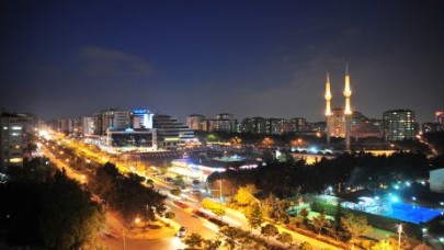 Beylikdüzü'ne 145 bin metre elektrik hattı