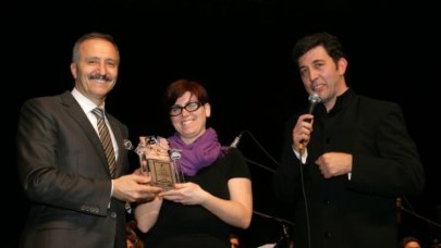 Emre Kınay’dan ‘Senfonik Kabare’