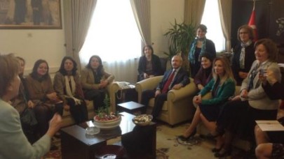 CHP'li kadınlar kotanın peşini bırakmıyor