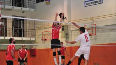 Beylikdüzü’nde voleybol turnuvası başladı