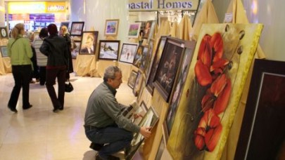 Kursiyerlerin sanat eserleri sergilendi