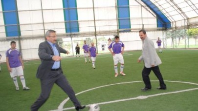 İl dernekler birliği futbol turnuvası başladı