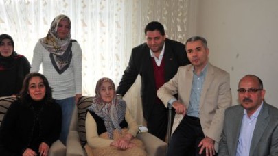 Hatice teyzeye tekerlekli sandalye