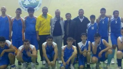 Kupa gülen yunuslar’ın