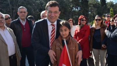 BAYRAKSIZ SOKAKLARLA BAYRAMIMIZI KUTLADIK