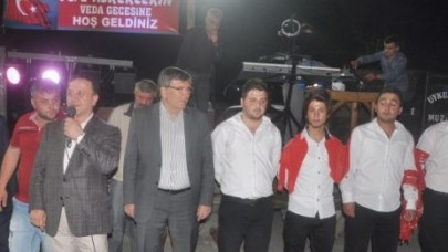 Işıklar asker gençlerin sevincine ortak oldu