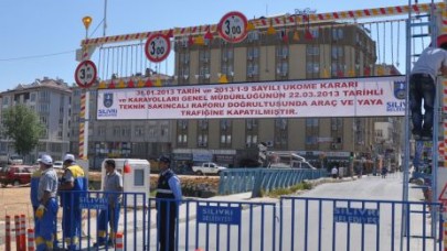 Tarihi köprü trafiğe kapatıldı!