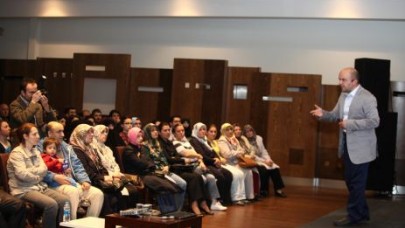 UĞURLUEL, KUTSAL EMANETLERİ ANLATTI