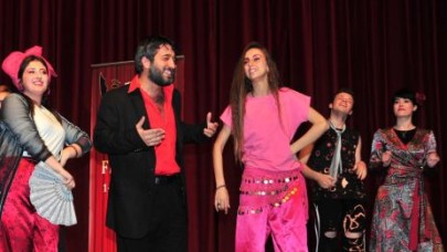 Üniversitelerarası 9. Tiyatro Festivali