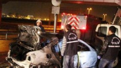 Otomobilde Sıkışan Sürücü Yanarak Öldü