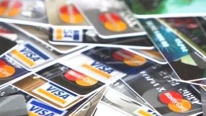 Aidatsız Kartlar Geliyor