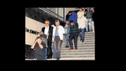 Sinemalara seks baskını