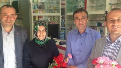 Ak Parti’den Eczacılara Ziyaret
