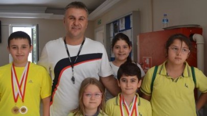 Şampiyon EMİRHAN ÖNCÜ altını yine aldı.