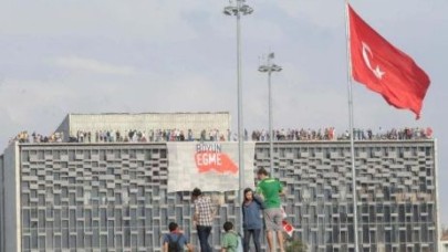 Direnişçiler yeniden Taksim'de