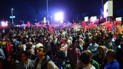 O slogan tartışılıyor