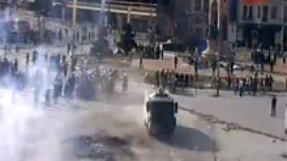 Taksim'de müdahale başladı