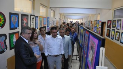 Kara klasikleşen resim sergisindeydi