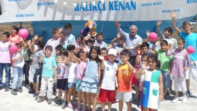 Kardeş ailelere balık ekmek partisi