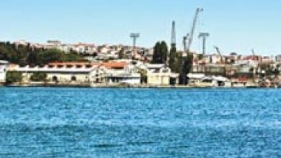 Tarihi tersaneler de satılıyor!