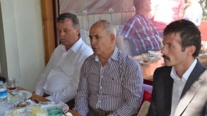 Akgün esnafla kahvaltıda buluştu