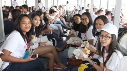 Yabancı konuklar boğaz turunda