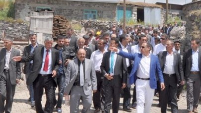 Korkmaz sözünü tuttu: Örnek Köy açıldı