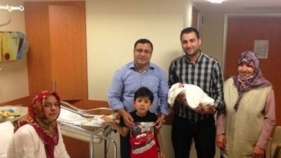 İkisi tamam kaldı bir çocuk