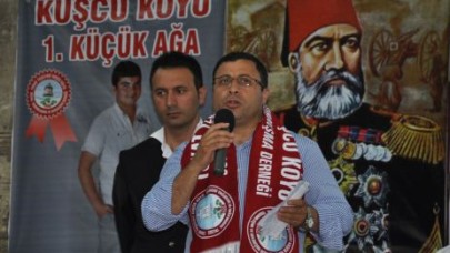 Turan Ve Karakaş’a Plaket