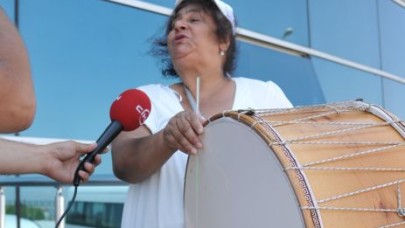 Bayan davulcu Ramazan'a hazır