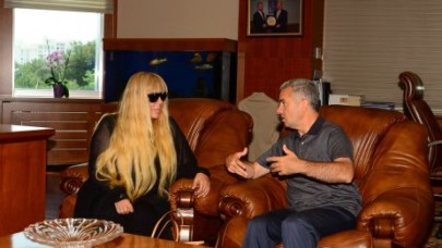 Zerrin Özer’den Uzun'a ziyaret