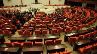 Meclis’te tarihi değişiklik