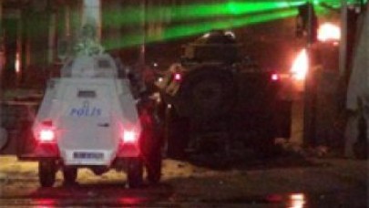 Halka gece boyu şiddet