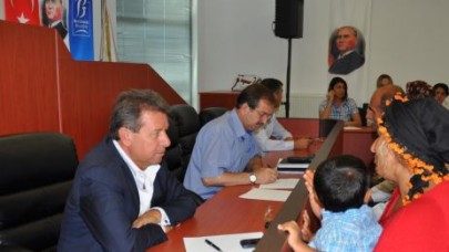 VATANDAŞA HİZMET İÇİN ODAKLANIYORLAR