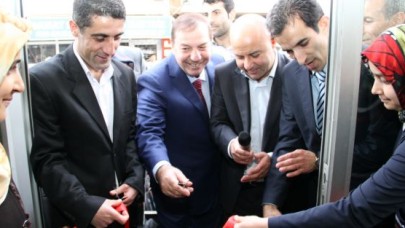 AK ESENYURT SEÇİM BÜROLARI AÇILDI