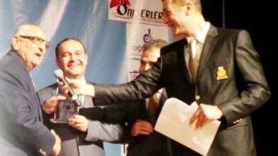 Karabat’a ‘En Başarılı Siyasetçi’ ödülü