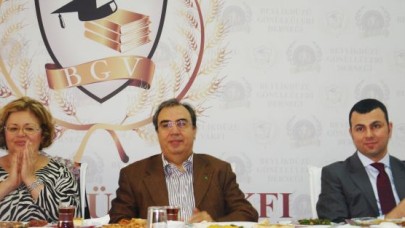 Demirkol, gönüllülerle buluştu