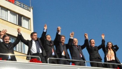 Topbaş’a miting gibi karşılama