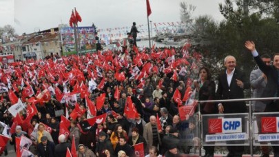 “AK Parti’ye oy vermiş insanları ikna edin”