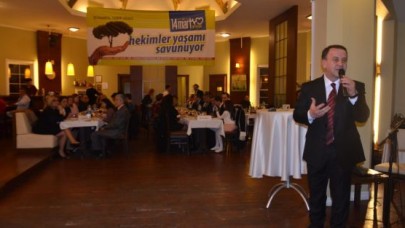 IŞIKLAR HEKİMLERLE YEMEKTE BULUŞTU