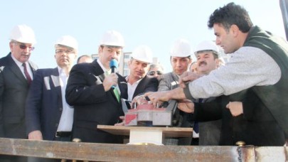 Esenyurt'ta Öğretmenler Tesisi'nin temeli atıldı
