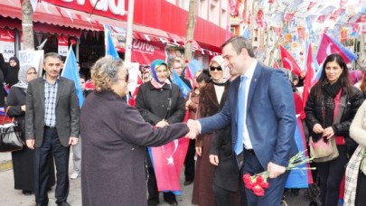 Şenocak da sevgi yürüyüşü yaptı