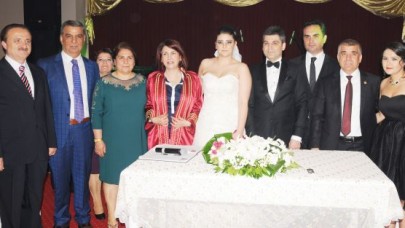 Acar ailesinin mutlu günü