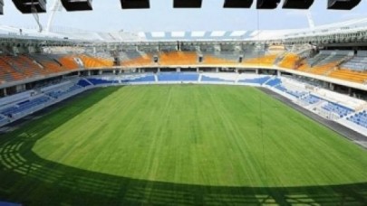 Başakşehir'in Yeni Stadına Sadece 860 Kişi Bilet Aldı