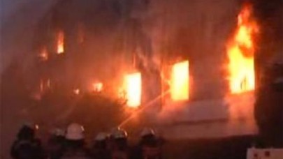 Esenyurt'ta Fabrika Yangını