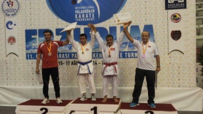 Üci Madalya ya doymuyor..