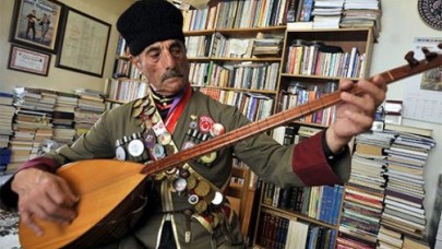 Devlet sanatçısı Aşık Şeref Taşlıova hayatını kaybetti