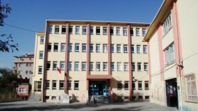 Yaşı Büyük Diye Okula Almıyorlar